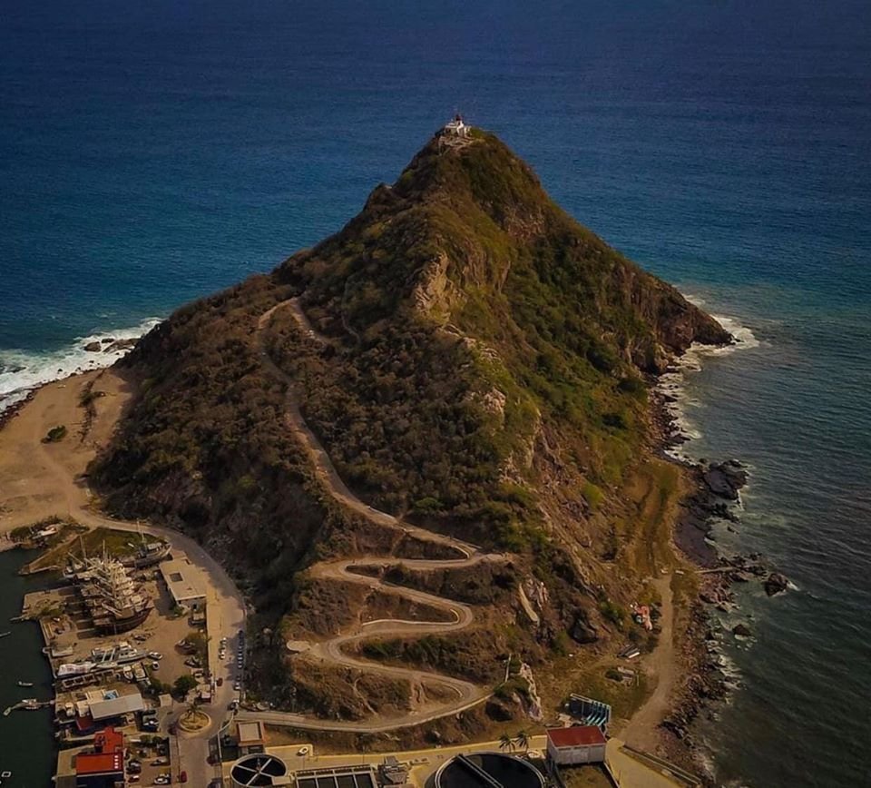 Cinco datos que debes conocer de El Faro Mazatlán